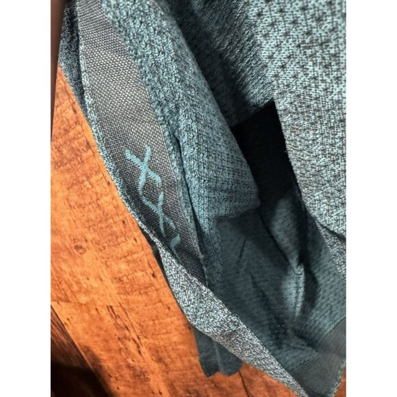 Lululemon Men’s Metal Vent Long Sleeve Shirt Blue Design XXL EUC - Picture 3 of 3